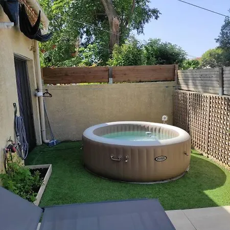 Agreable Maison Calme Avec Jacuzzi 20mn Des Plages Vakantiehuis